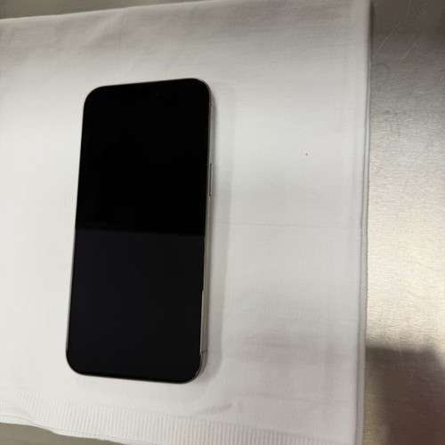 iPhone 15 Pro Max like new, silver, 256GB, 20+ MP camera