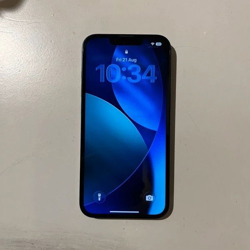 Apple iPhone 13 128GB Blue with accessories