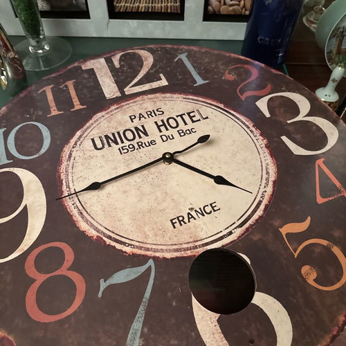 Retro decorative wall clock Paris Union Hotel like new