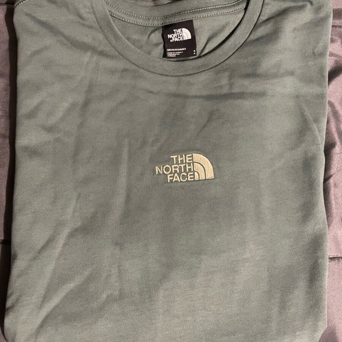 The North Face blouse new, size Small, green