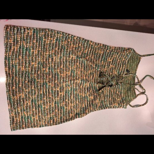 House short dress like new, size L with elasticity, green and orange