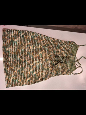 House short dress like new, size L with elasticity, green and orange