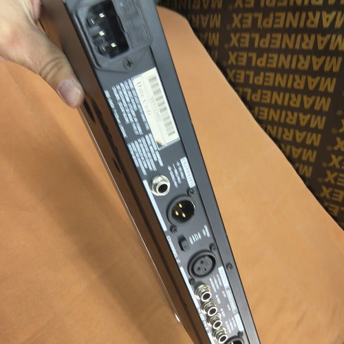 Behringer Composer Pro MDX 2200 dual-channel compressor limiter gate used