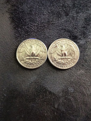 Set of 2 US collectible quarters like new (1977 & 1985-P)