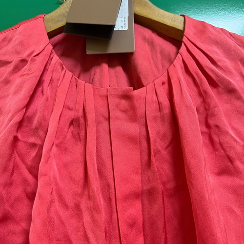 Boss coral shirt 93% silk new, size L