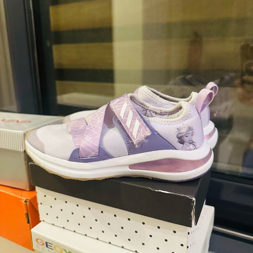 Adidas kids athletic shoes used size 32 -  10,00 - Vendora.cy