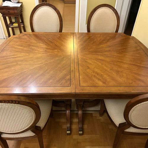 Dining set with 6 chairs like new, solid wood and fabric upholstery