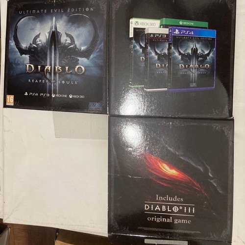 Diablo III Store Promo Display Cube like new