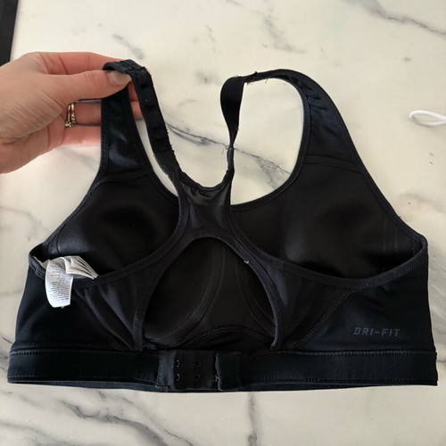 Nike dry fit sports bra used, small, black