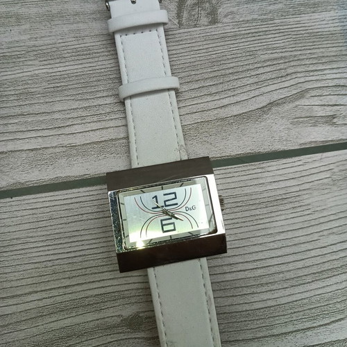 Dolce & Gabbana women's watch used, leather strap, silver