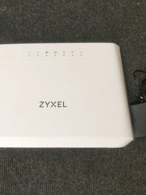 Zyxel router like new full functional