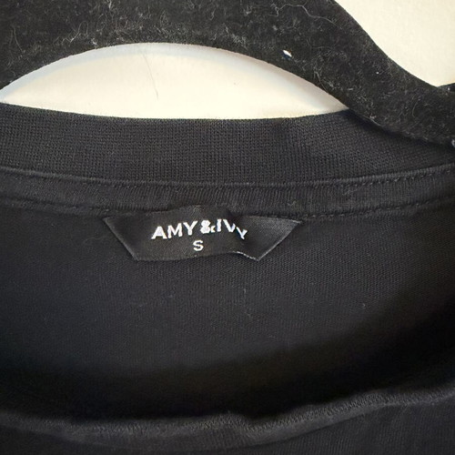 Shirt with print on the back side, like new, size S