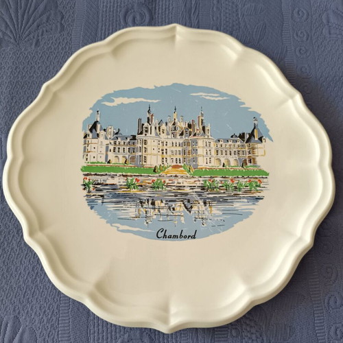 Gien Les chateaux de la Loire serving platter like new, French ceramic