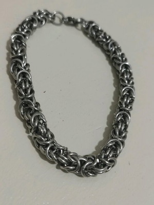 Chain like new for all style types for women and men