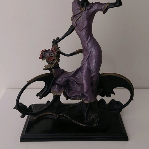 Decorative Cyclist sculpture like new, vintage, 40 cm height, wooden base