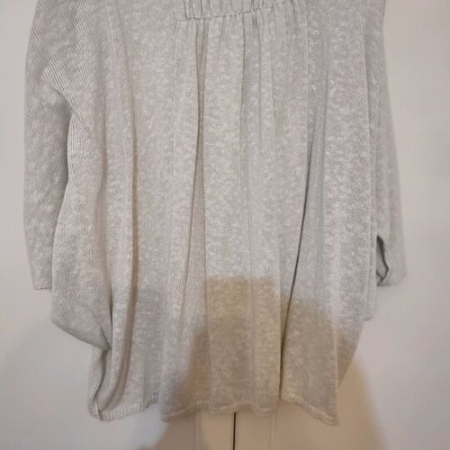 Toi&Moi women's cardigan like new with batwing sleeve white and beige