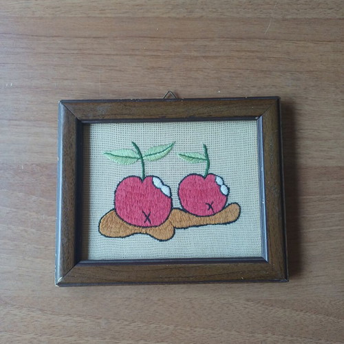 Vintage embroidered cherry frame like new