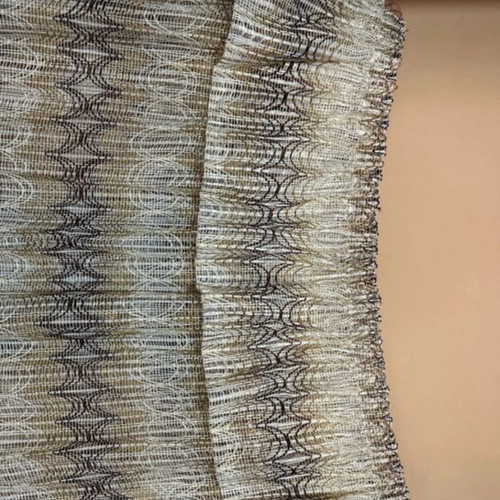 Curtain like new, 3.10 width and 2.40 height