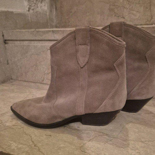 Booties used in cigar color, size 39