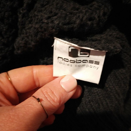 Noobass wool turtleneck like new, grey with 3/4 sleeves