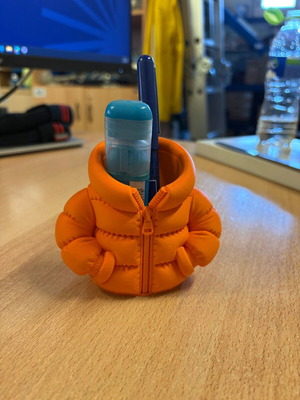 Puffer Jacket 3D Printed Pencil Holder new, decorative desk accessory