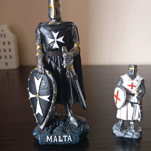 Crusader knights new decorative figurines