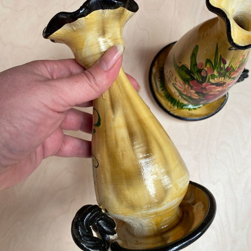 Set of 2 vintage ceramic vases with painted flowers like new