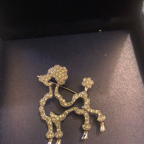 Swarovski dog brooch like new