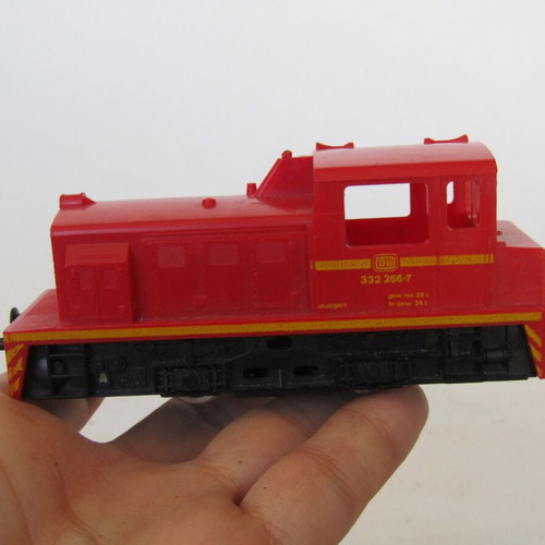 Lima HO scale German locomotive BR 332 used, works well