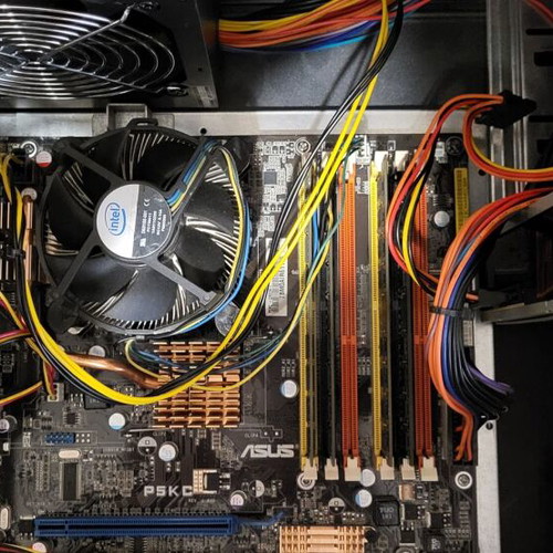 Asus P5KC motherboard with Core 2 Quad 9550 and 8GB RAM used