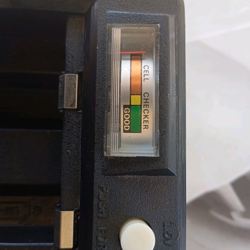 Battery charger old from the 80s like new