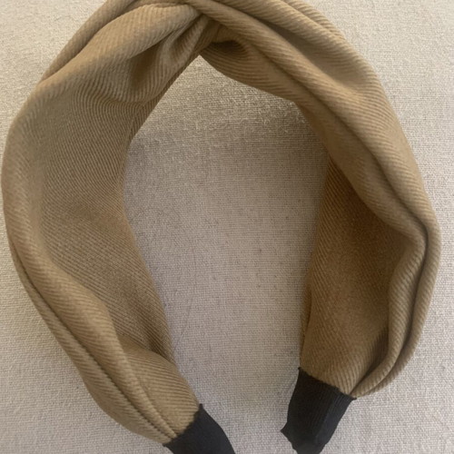 Hairbands like new, set of 2, beige