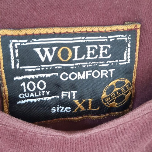 Men's tshirt used XL plum color