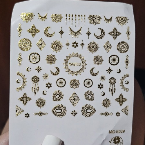 Nail art equipment used with tips, top coat, quickgel, and tools