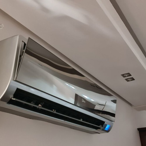 Midea Mirror 18.000 BTU air conditioner used, no inverter