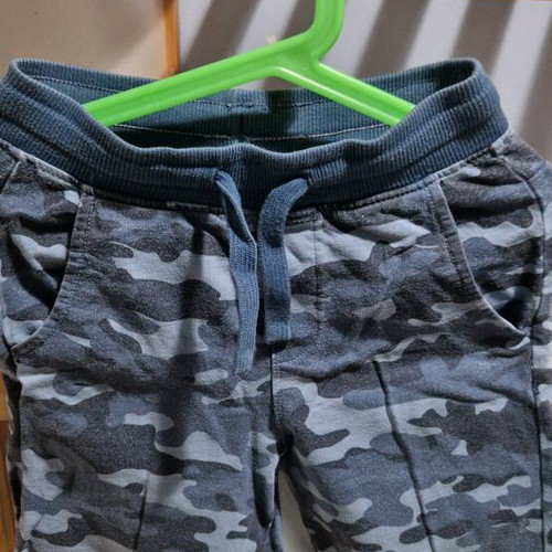 Benetton shorts like new, size 6-7