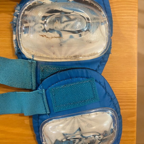 Protective pads for knees and elbows used, for boys 4-7 years