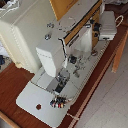 Mercedes Sewing Machine model 531 used, functional