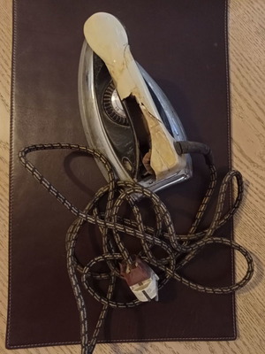 Ηλεκτρικό σίδερο vintage μεταχειρισμένο