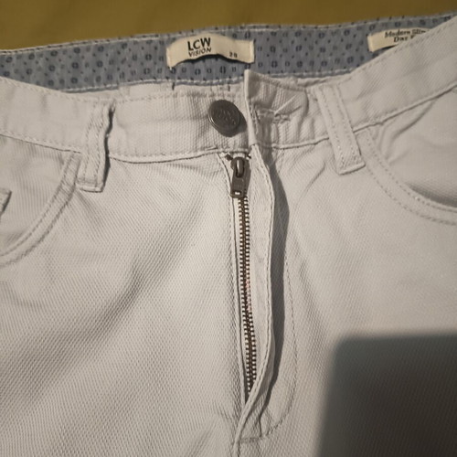Men's slim fit bermuda shorts LC Waikiki, light gray, size 28 with belt