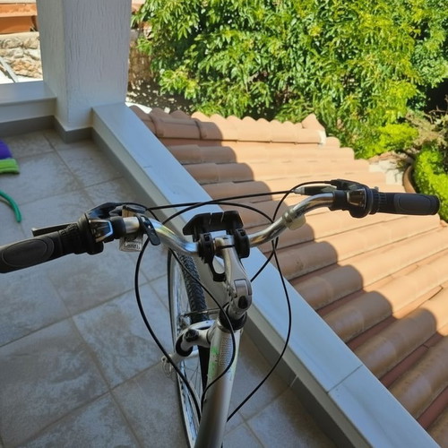 KHS Westwood Ladies city bike like new, 700c wheels, 21-speed Shimano