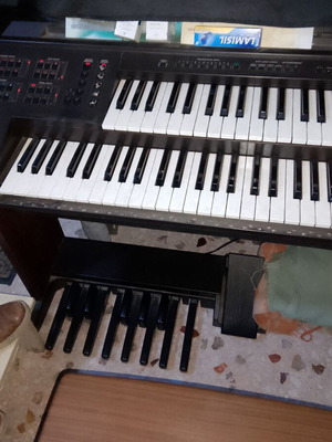 Yamaha Electone EL 7 keyboard like new