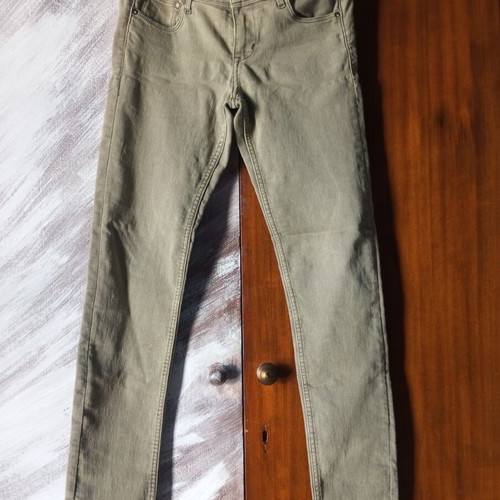 H&M low-rise elastic khaki jeans