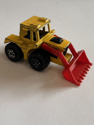 Vintage Matchbox 1976 Superfast No 29 Tractor Shovel