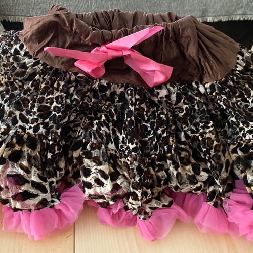 Angels Face skirt with leopard print and fuchsia tulle used, size 4-6 years