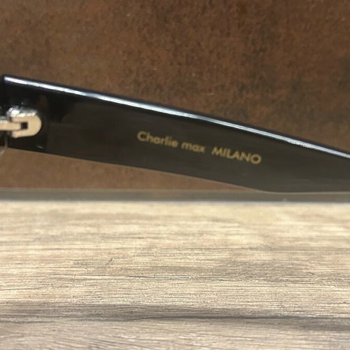 Charlie Max Milano sunglasses like new, black