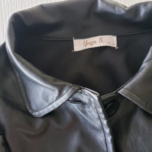 Yoyo black dress-coat like new for 12-13 years old