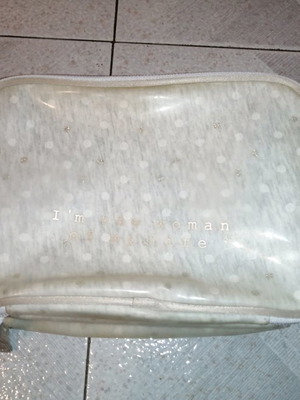 Oysho toiletry bag with compartments