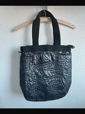 Lacoste Quilted Puffer Tote Bag like new, dark purple with red lining