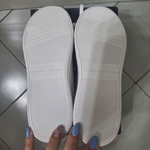 Γυναικεία sneakers Tommy Hilfiger καινούργια, άσπρα, νούμερο 37